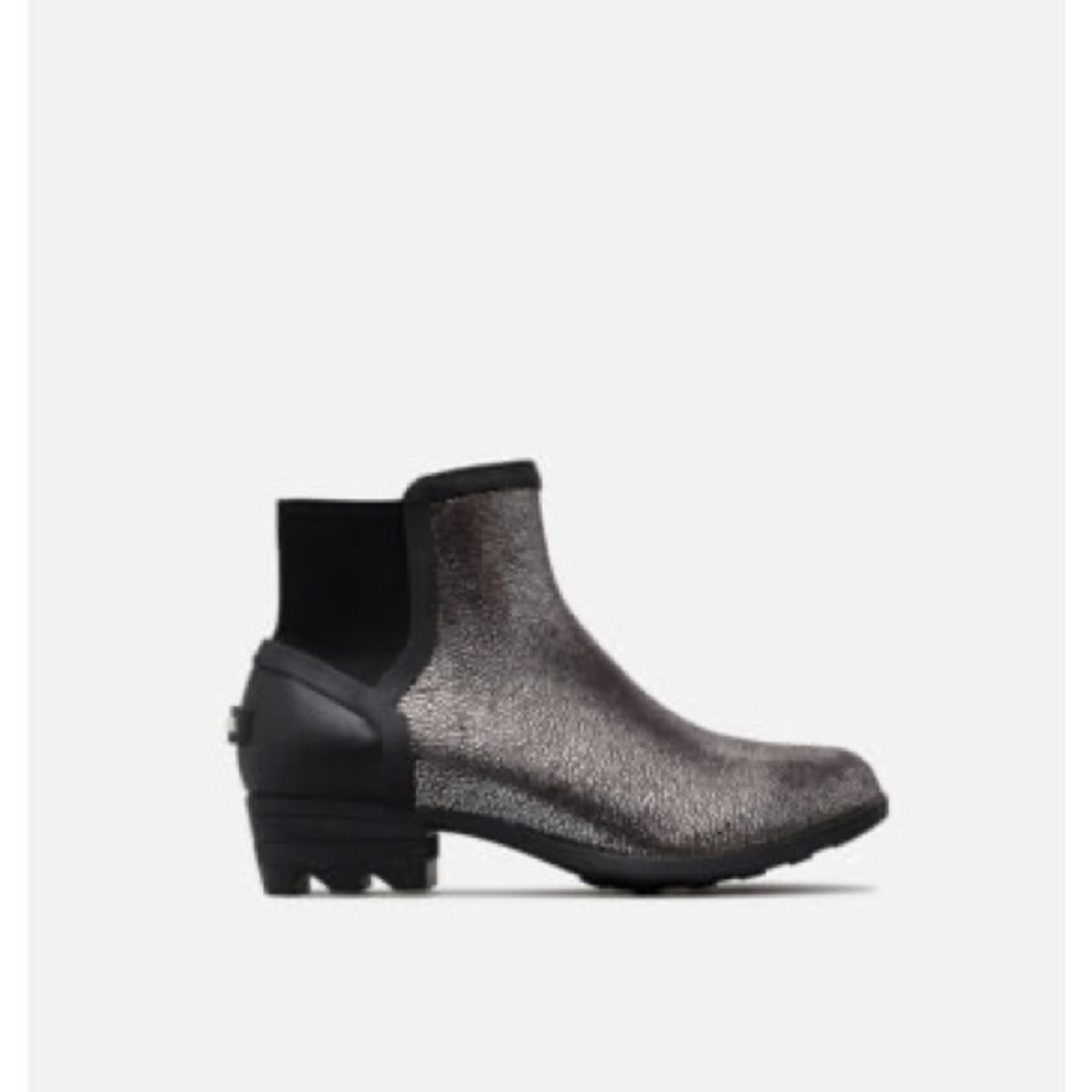 Sorel Chelsea joanie booties waterproof size 8.5